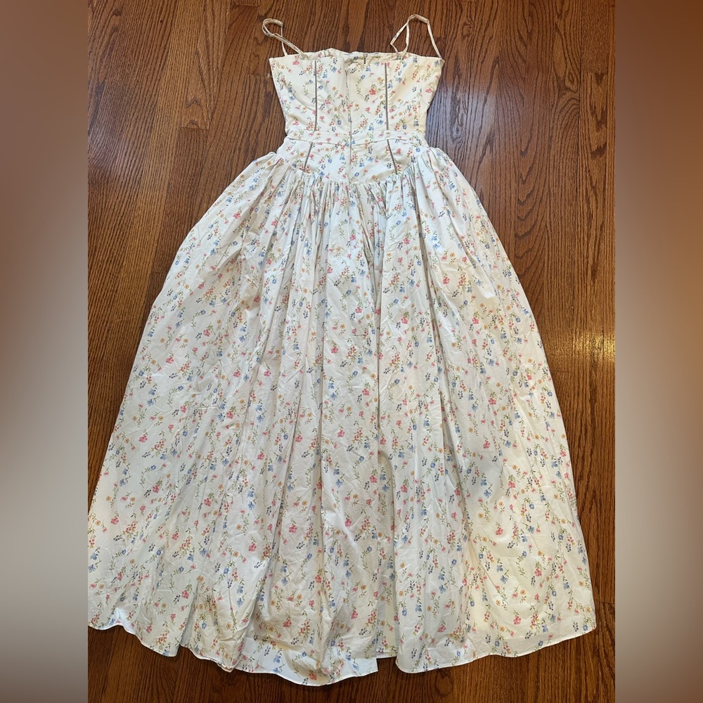 House of CB YSABELLA
White Posy Print Cotton Maxi Sundress - Picture 5 of 7